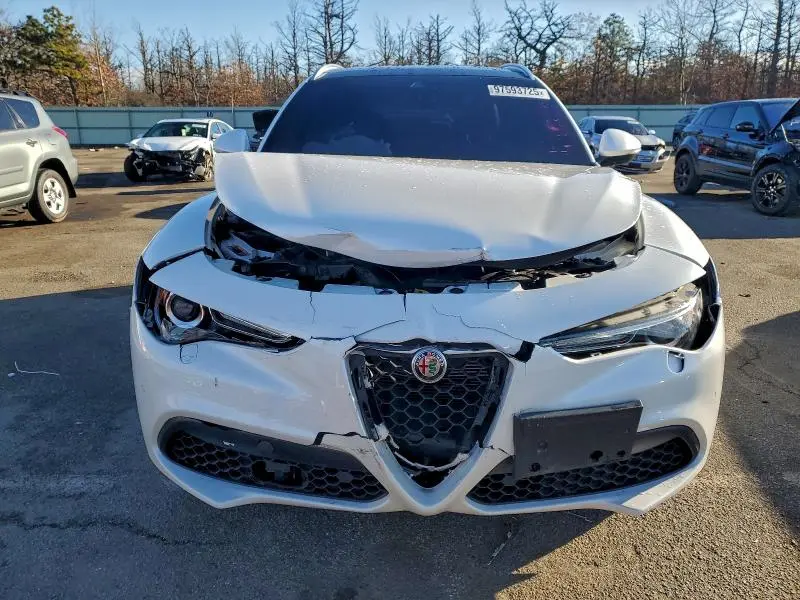 2019 ALFA ROMEO STELVIO TI  