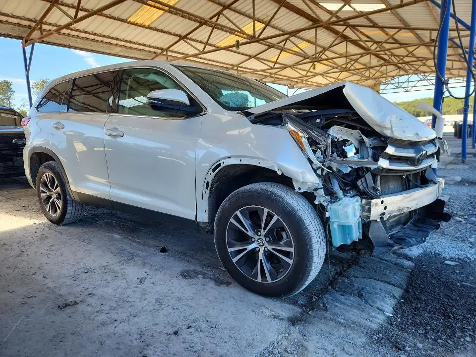 2019 TOYOTA HIGHLANDER LE PLUS  