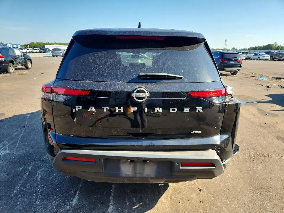 2025 NISSAN PATHFINDER S  