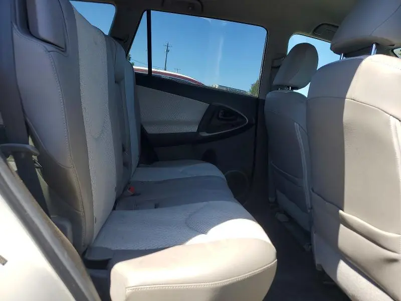 2014 TOYOTA RAV4 EV BASE  