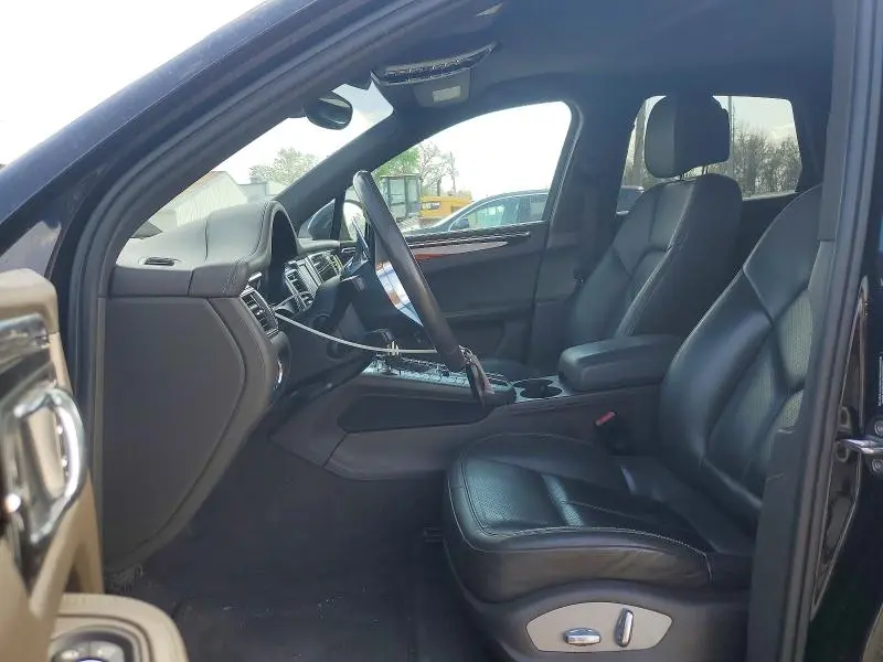 2015 PORSCHE MACAN S  