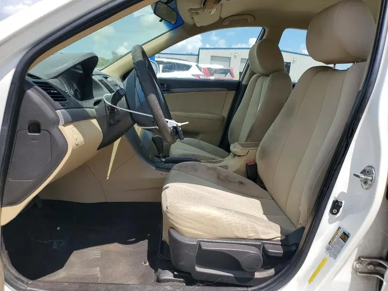 2010 HYUNDAI SONATA GLS  