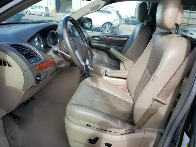 2013 CHRYSLER TOWN & COUNTRY TOURING  