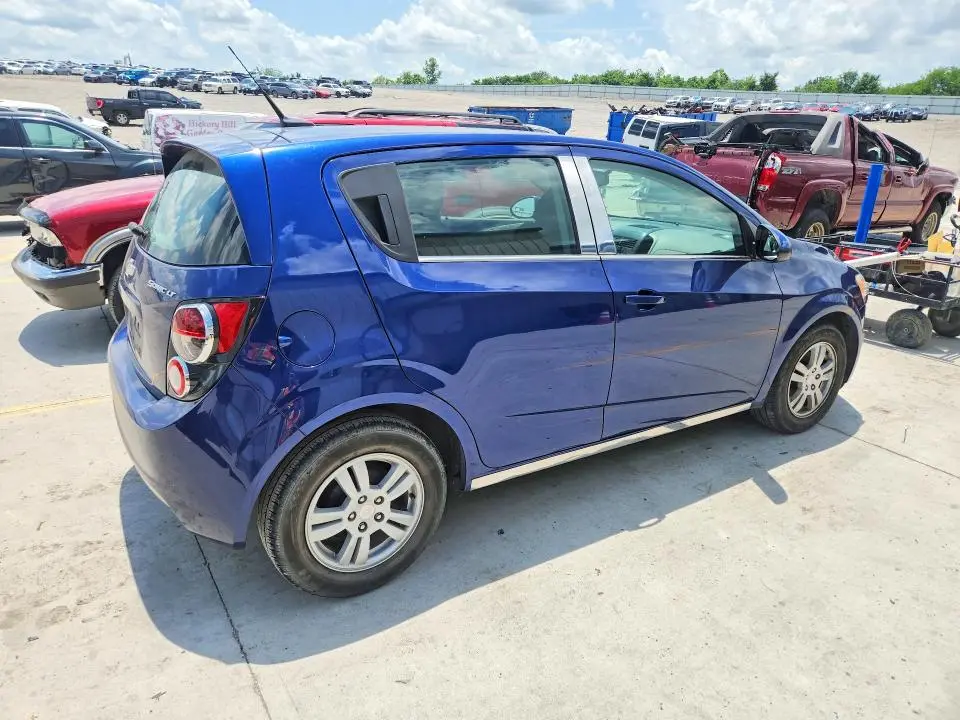 2014 CHEVROLET SONIC LT  