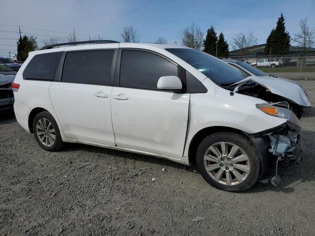 2011 TOYOTA SIENNA XLE