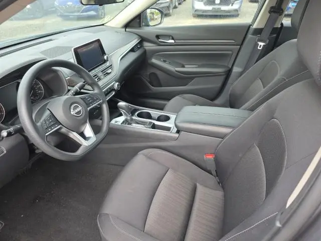 2024 NISSAN ALTIMA SV  