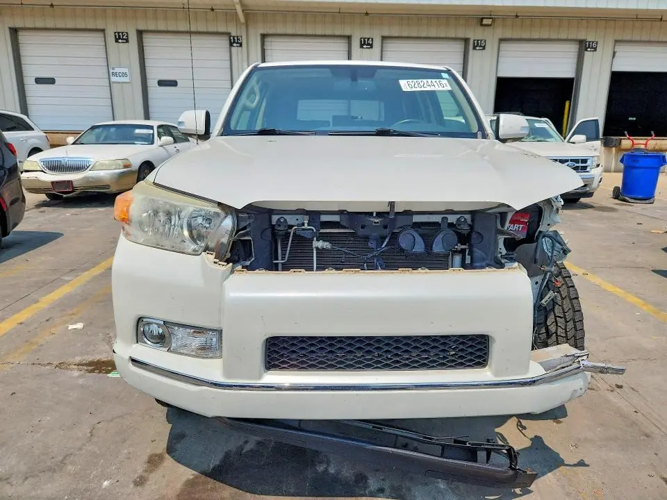 2012 TOYOTA 4RUNNER SR5  