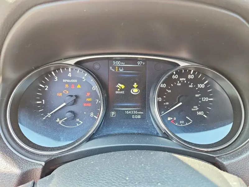 2015 NISSAN ROGUE SL  