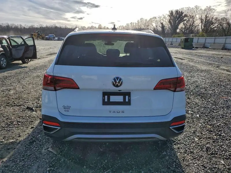 2024 VOLKSWAGEN TAOS SE  
