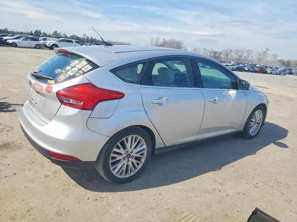 2016 FORD FOCUS TITANIUM  