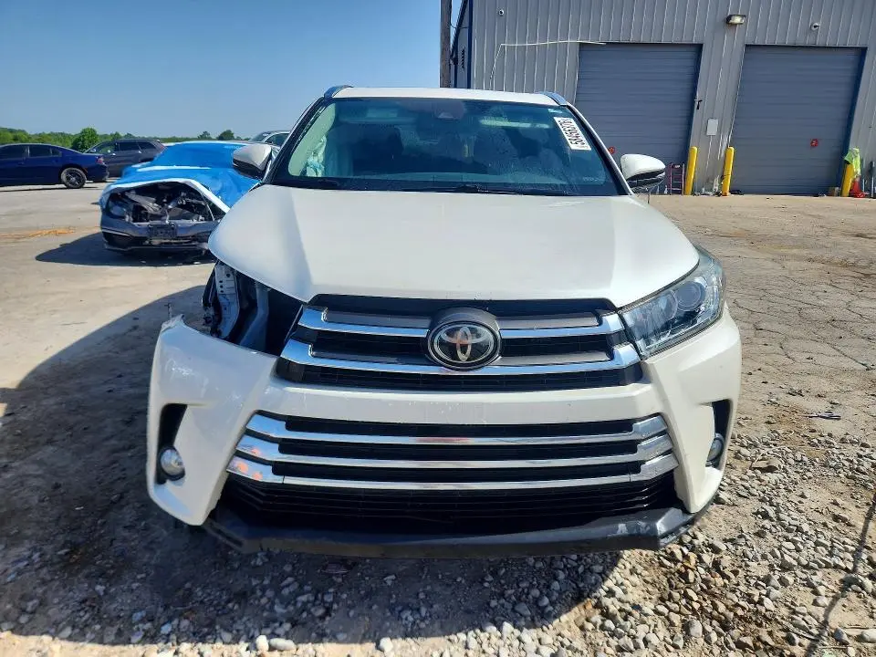 2017 TOYOTA HIGHLANDER LIMITED  