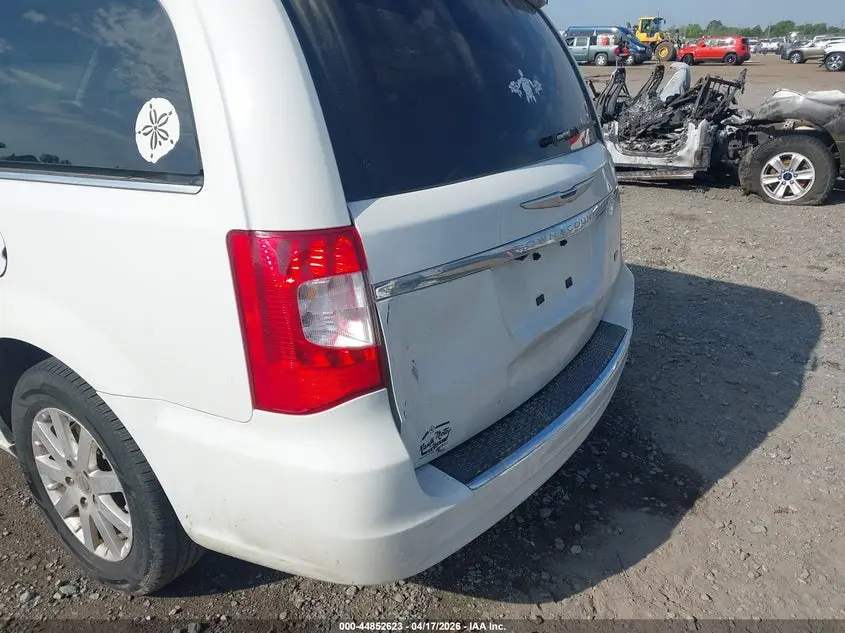 2014 CHRYSLER TOWN & COUNTRY TOURING