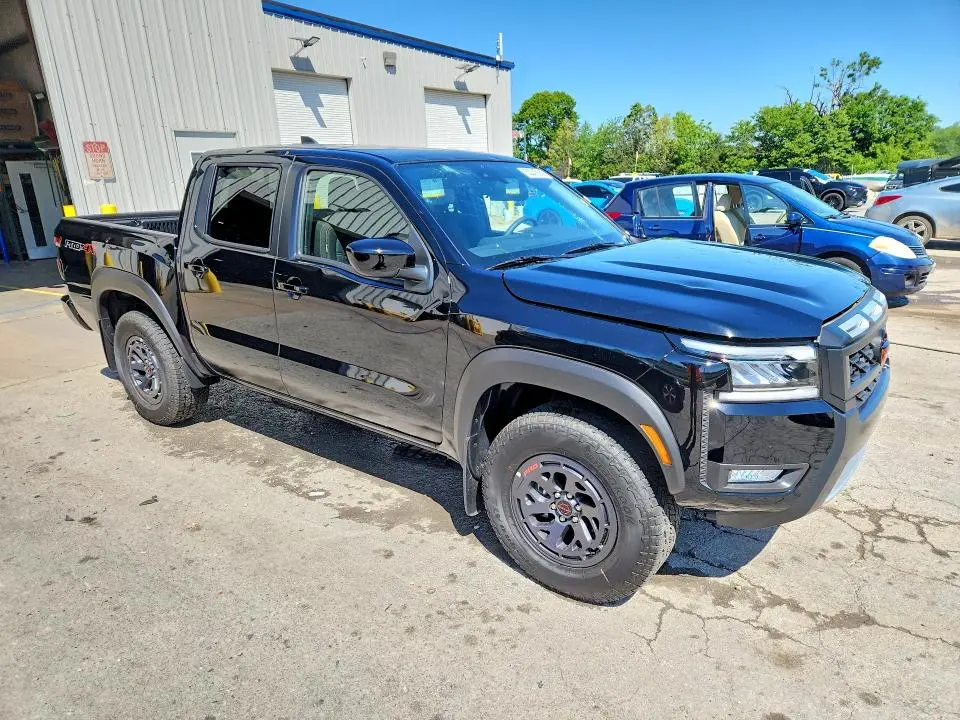 2025 NISSAN FRONTIER PRO-4X  