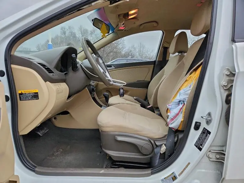 2013 HYUNDAI ACCENT GLS  