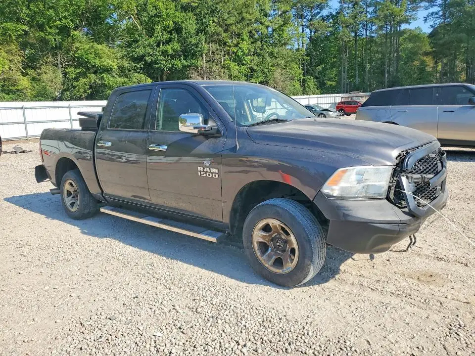 2014 RAM 1500 ST  