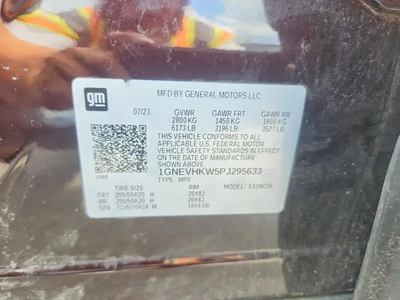 2023 CHEVROLET TRAVERSE LT  