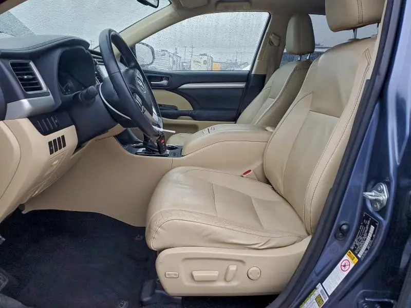 2015 TOYOTA HIGHLANDER XLE  