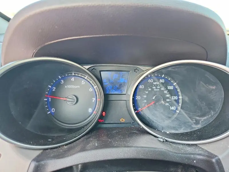2011 HYUNDAI TUCSON GLS  