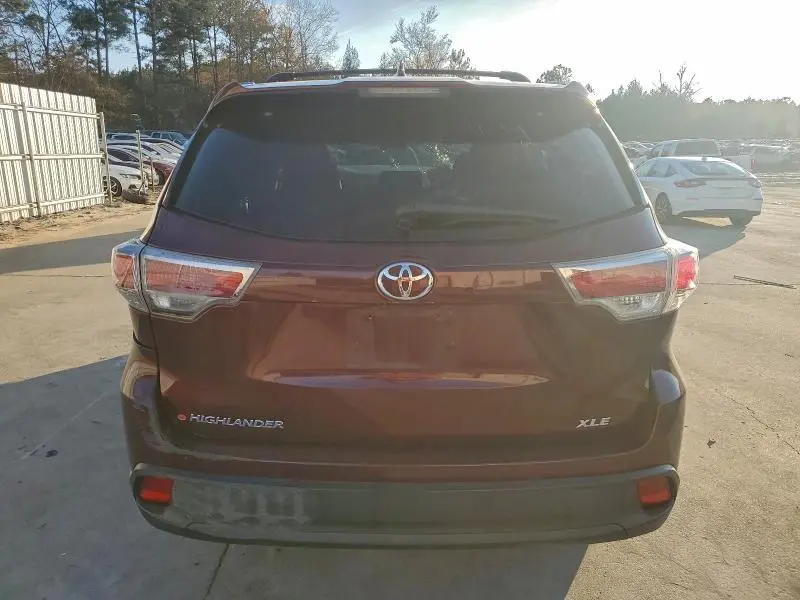 2015 TOYOTA HIGHLANDER XLE  