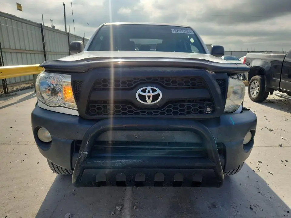 2011 TOYOTA TACOMA DOUBLE CAB PRERUNNER  