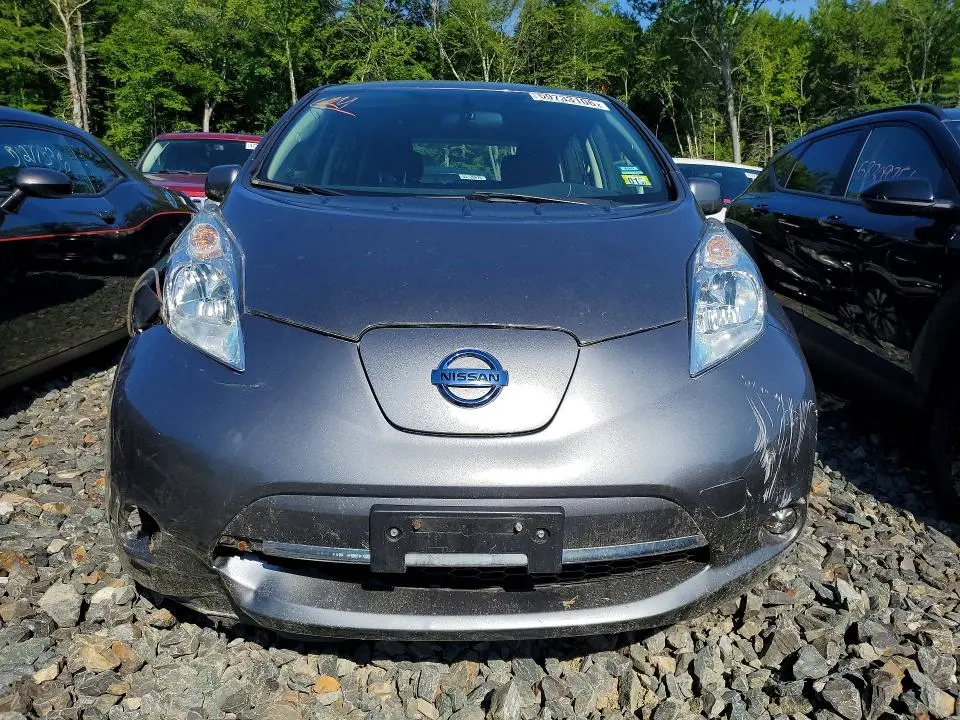 2017 NISSAN LEAF SV  