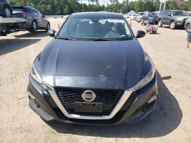 2021 NISS ALTIMA SV   