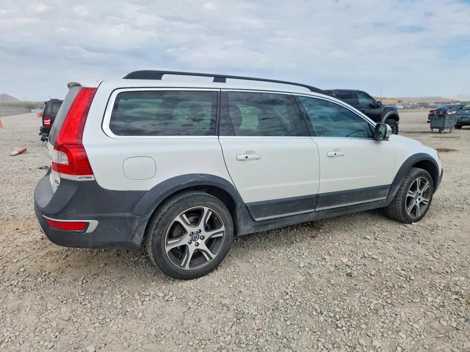2015 VOLVO XC70 T6 PREMIER  