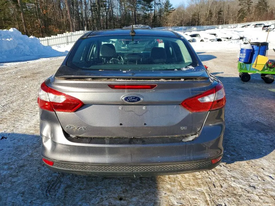 2014 FORD FOCUS SE  
