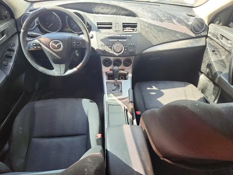 2010 MAZDA 3 I  