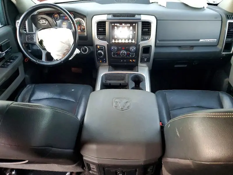 2017 RAM 1500 SLT  