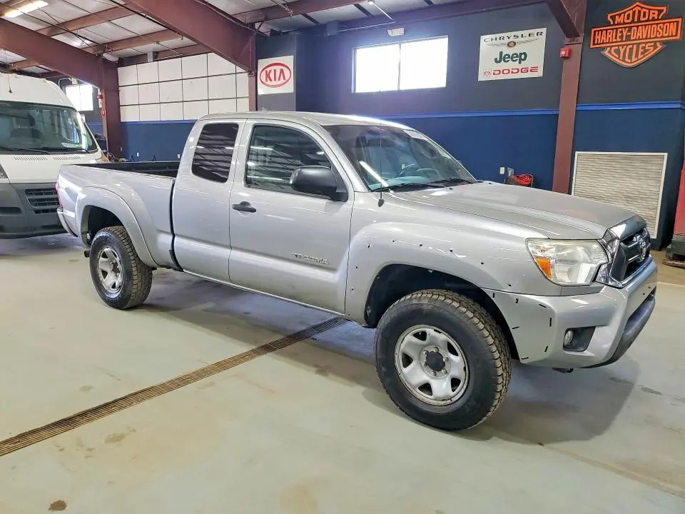 2014 TOYOTA TACOMA V6  