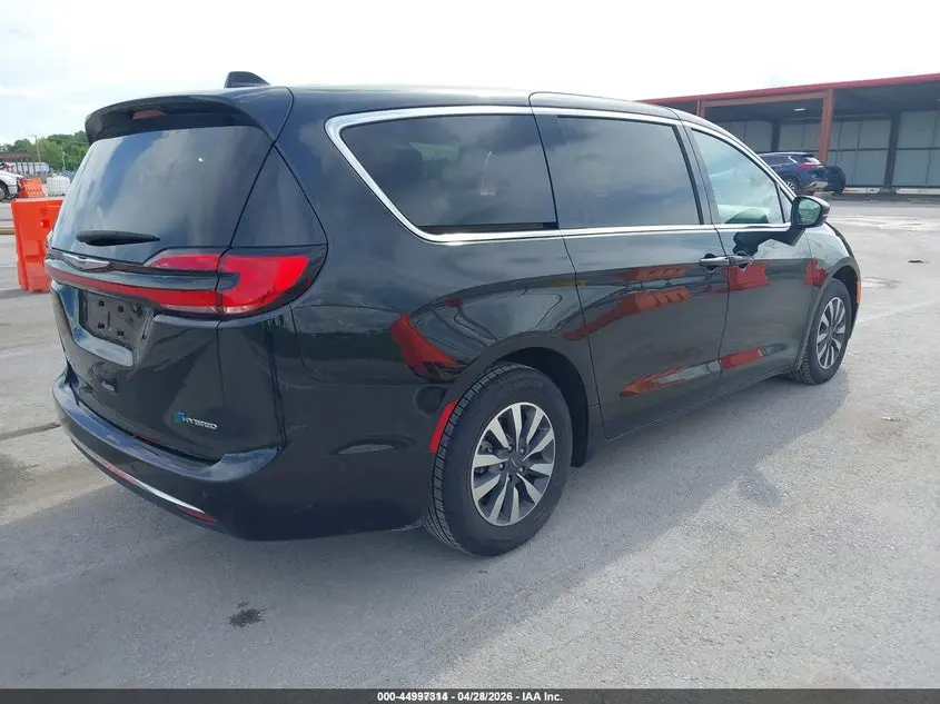 2023 CHRYSLER PACIFICA HYBRID TOURING L