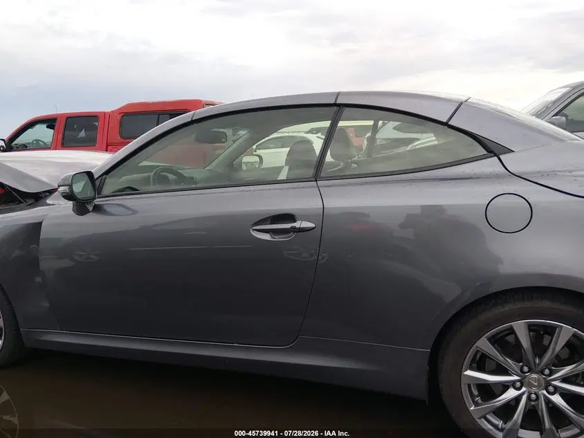 2013 LEXUS IS 250C  