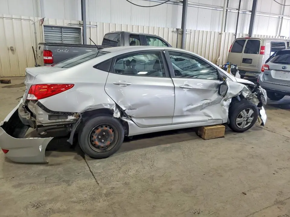 2013 HYUNDAI ACCENT GLS  