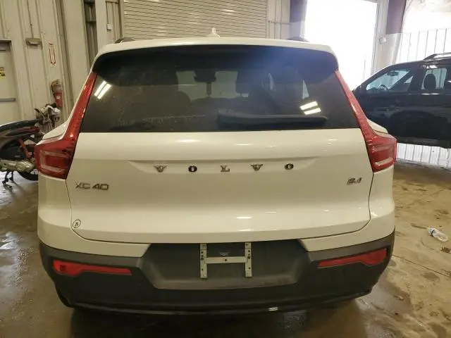 2023 VOLVO XC40 ULTIMATE  