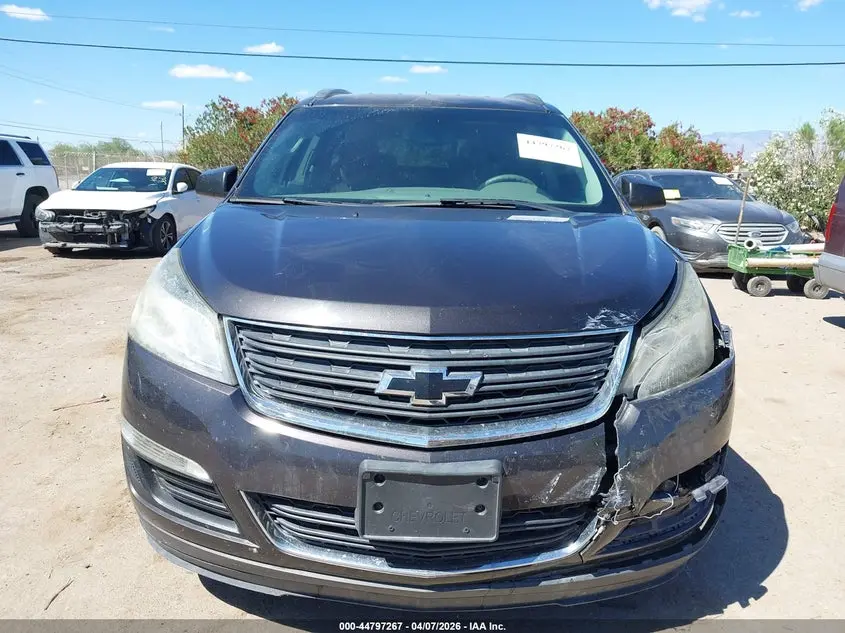 2017 CHEVROLET TRAVERSE LS