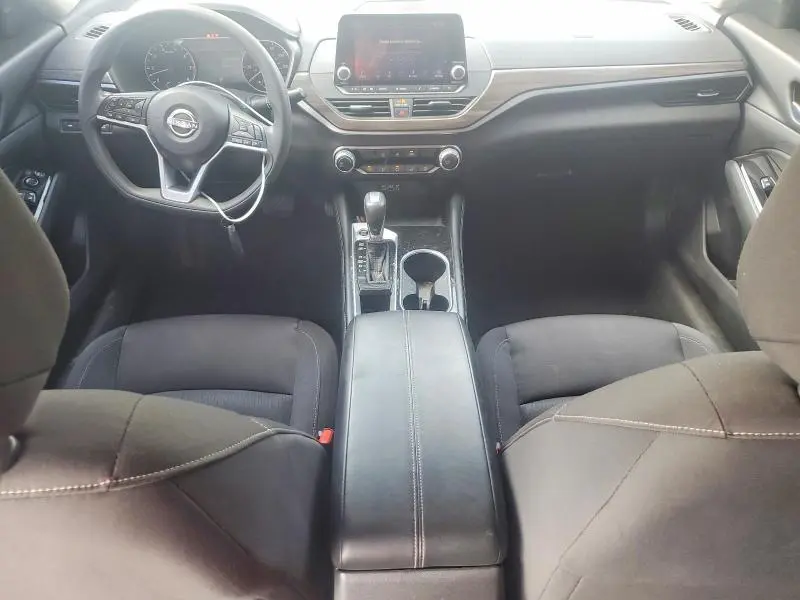 2023 NISSAN ALTIMA SV  