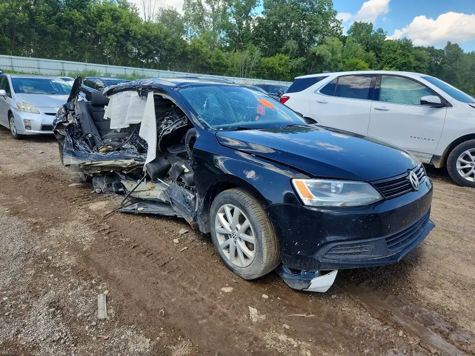2012 VOLKSWAGEN JETTA SE  