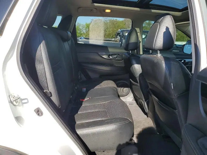 2015 NISSAN ROGUE SL  