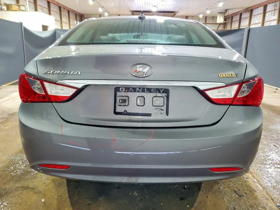 2013 HYUNDAI SONATA GLS  