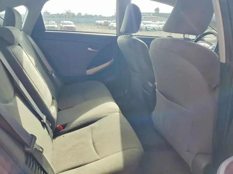 2013 TOYOTA PRIUS TWO  