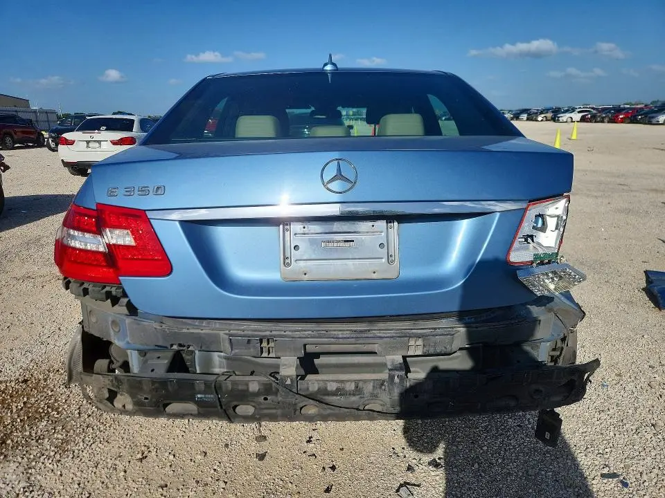 2011 MERCEDES-BENZ E 350  