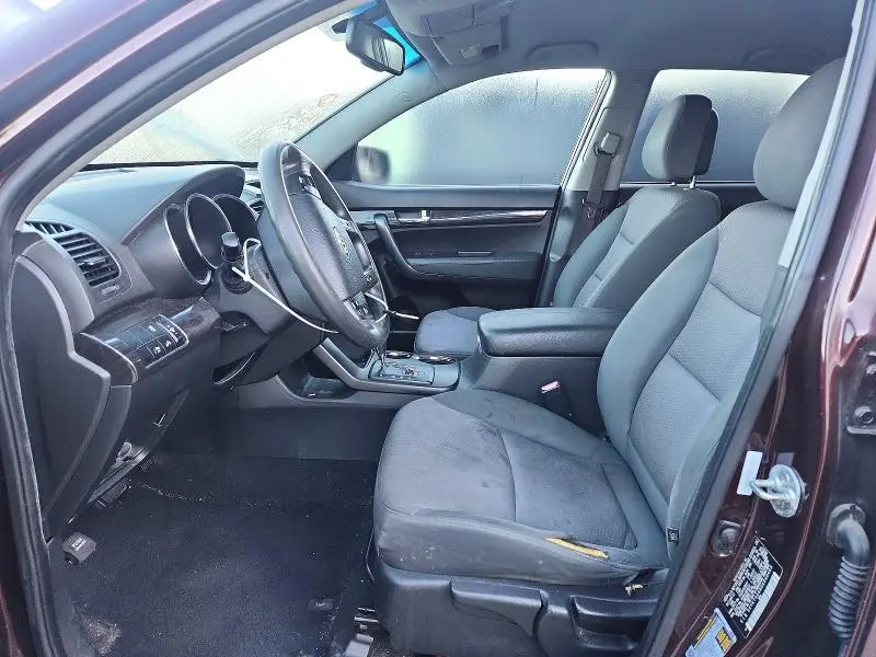 2013 KIA SORENTO LX  