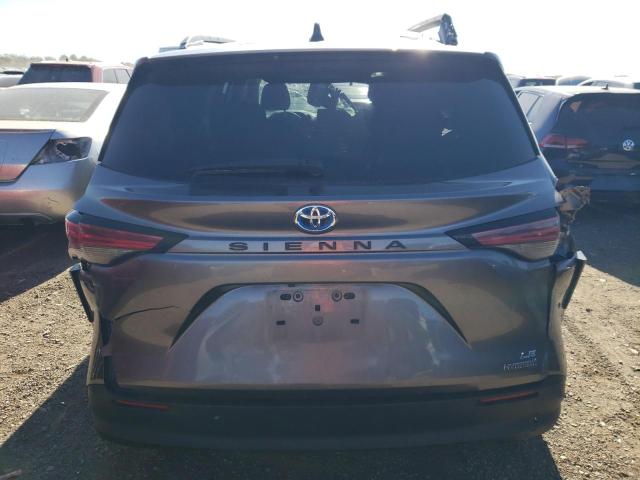 2021 TOYOTA SIENNA LE