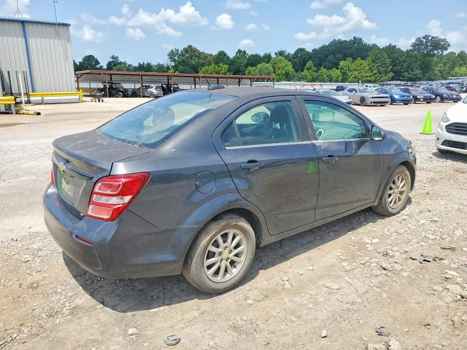 2017 CHEVROLET SONIC LT  