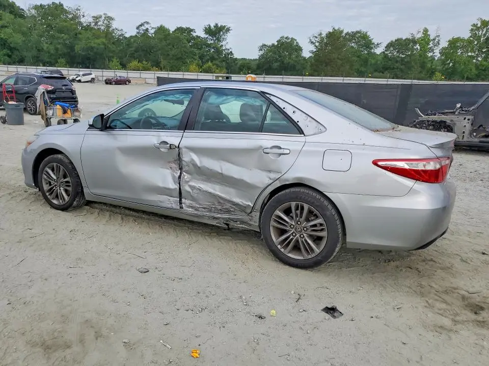 2017 TOYOTA CAMRY SE  