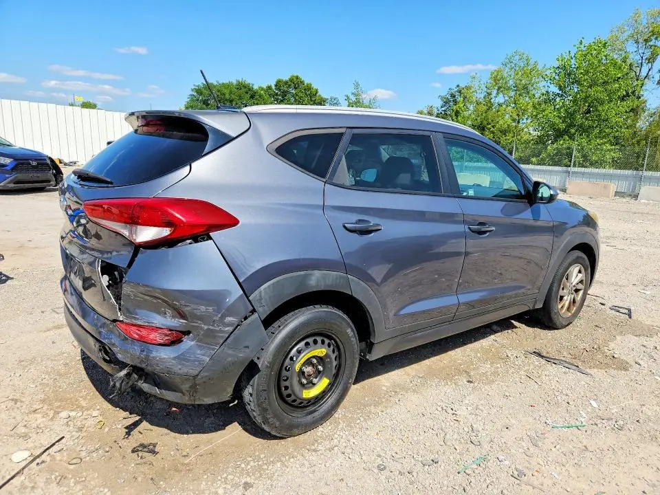 2016 HYUNDAI TUCSON SE  