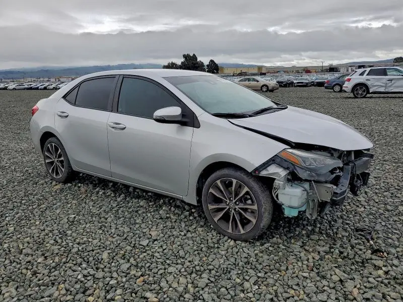 2017 TOYOTA COROLLA SE  