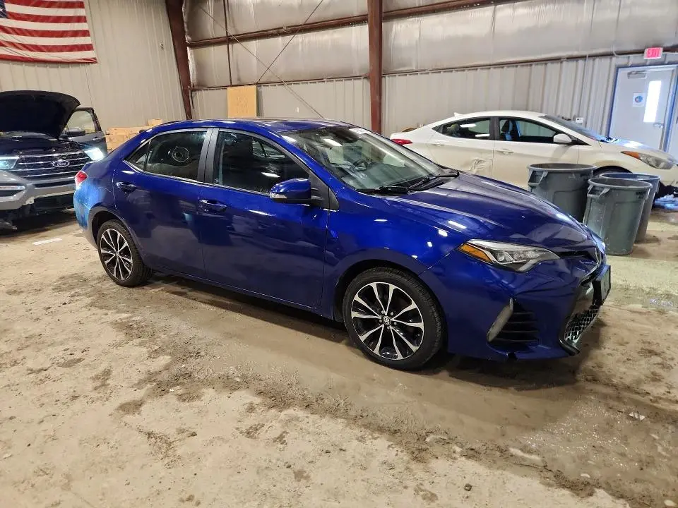 2018 TOYOTA COROLLA SE  