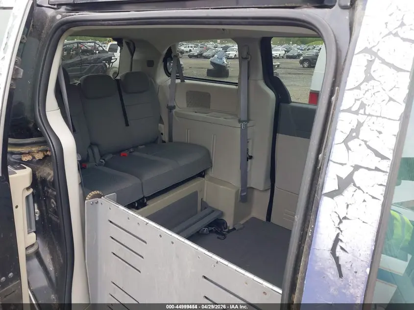 2010 DODGE GRAND CARAVAN SE